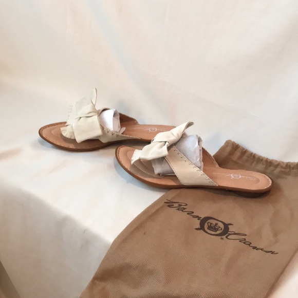 Børn Crown White Leather Bow Sandals - Picture 2 of 6